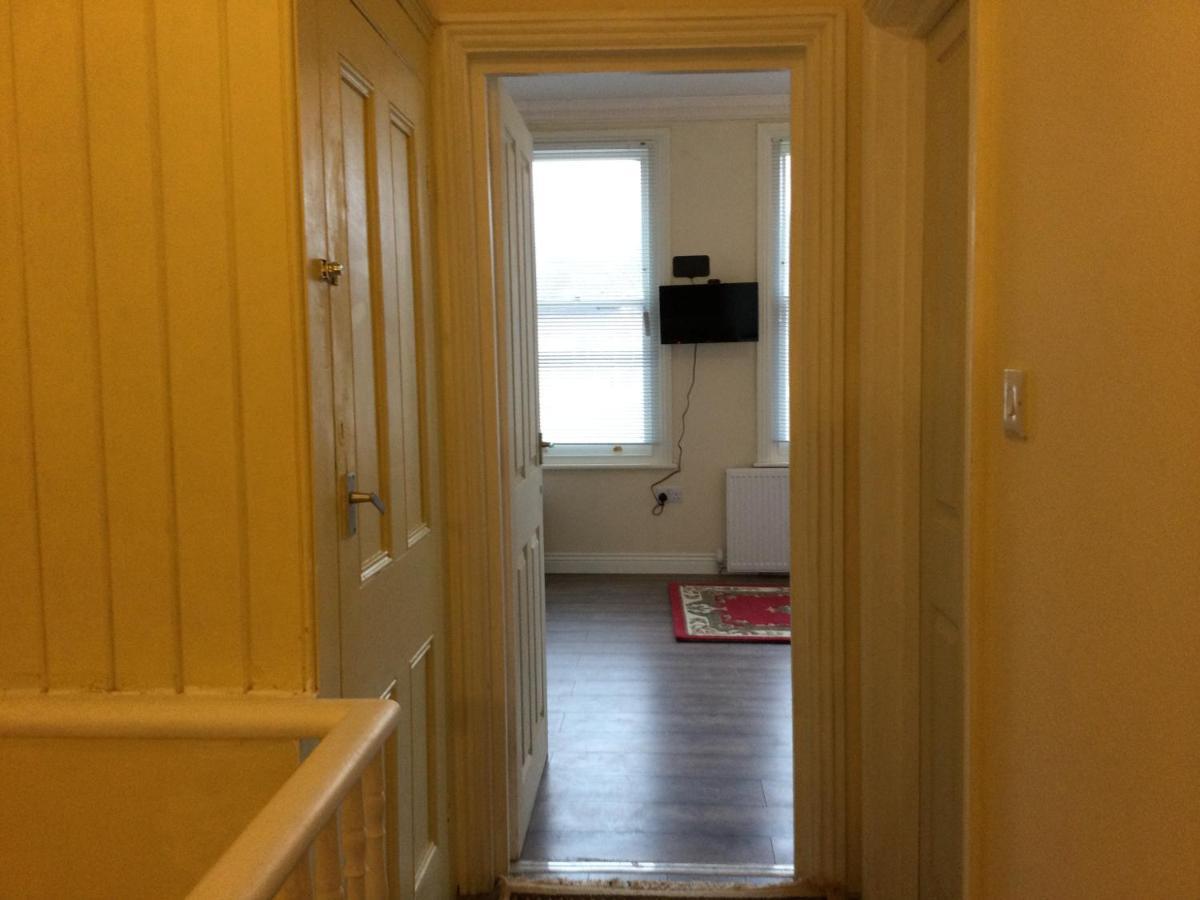 Tdm Bachelot Lettings Ltd Pensión Londres